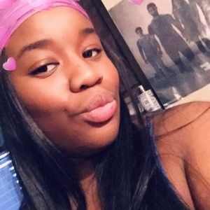 Meet your Posher, Briea